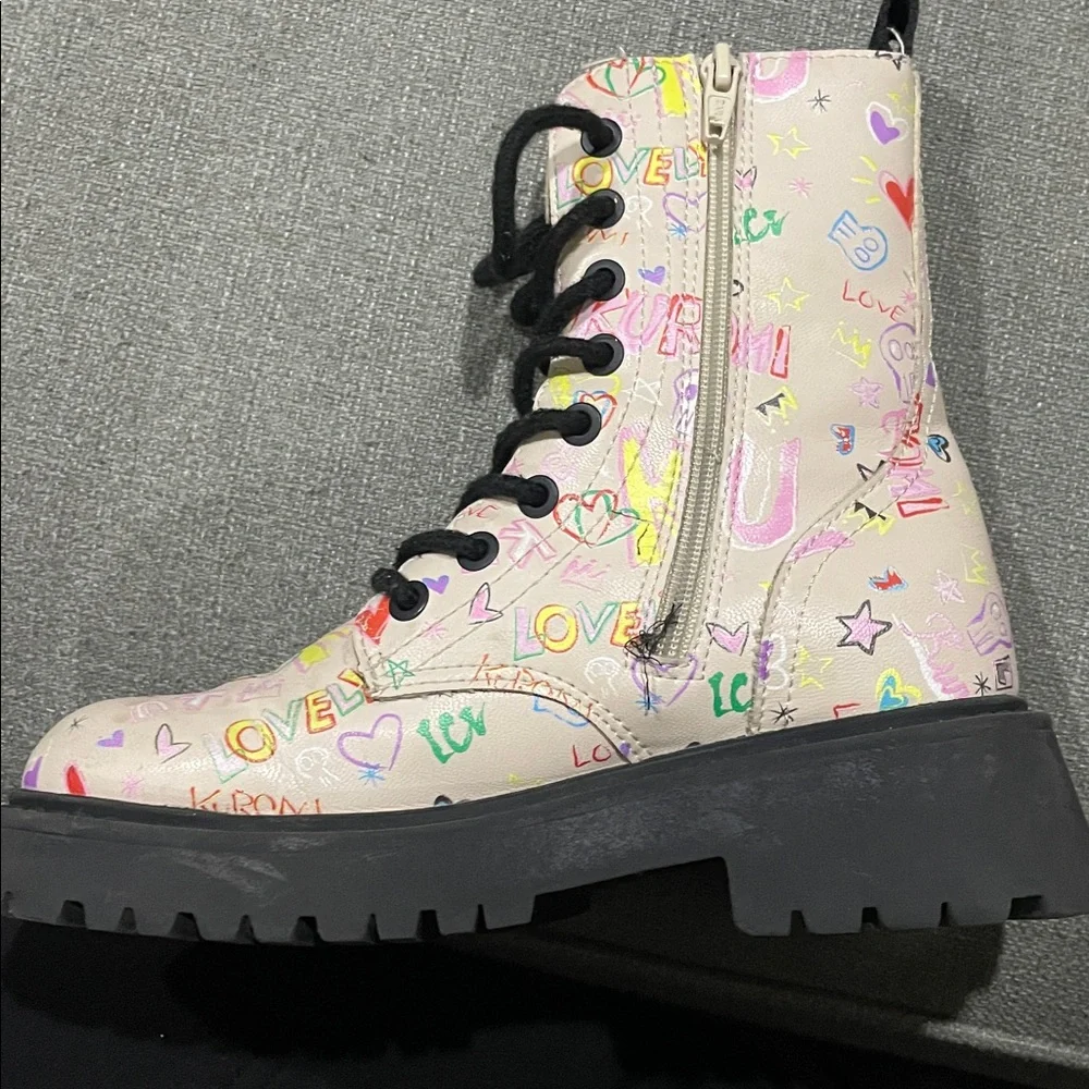 Sanrio Zara Black and Pink Character Boots kuromi